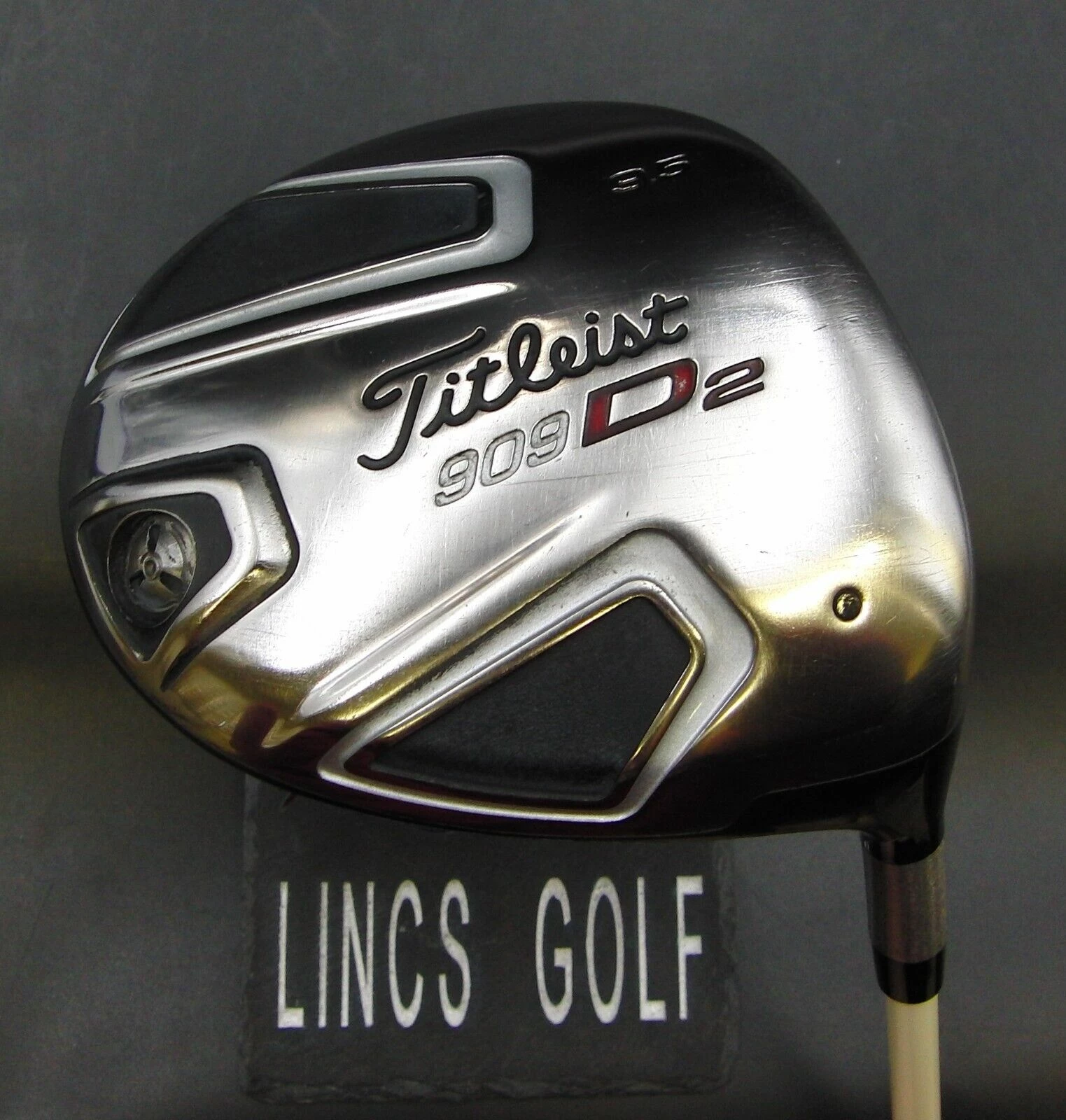 Titleist 909D2 9.5° Driver Stiff Graphite Shaft Iomic Grip