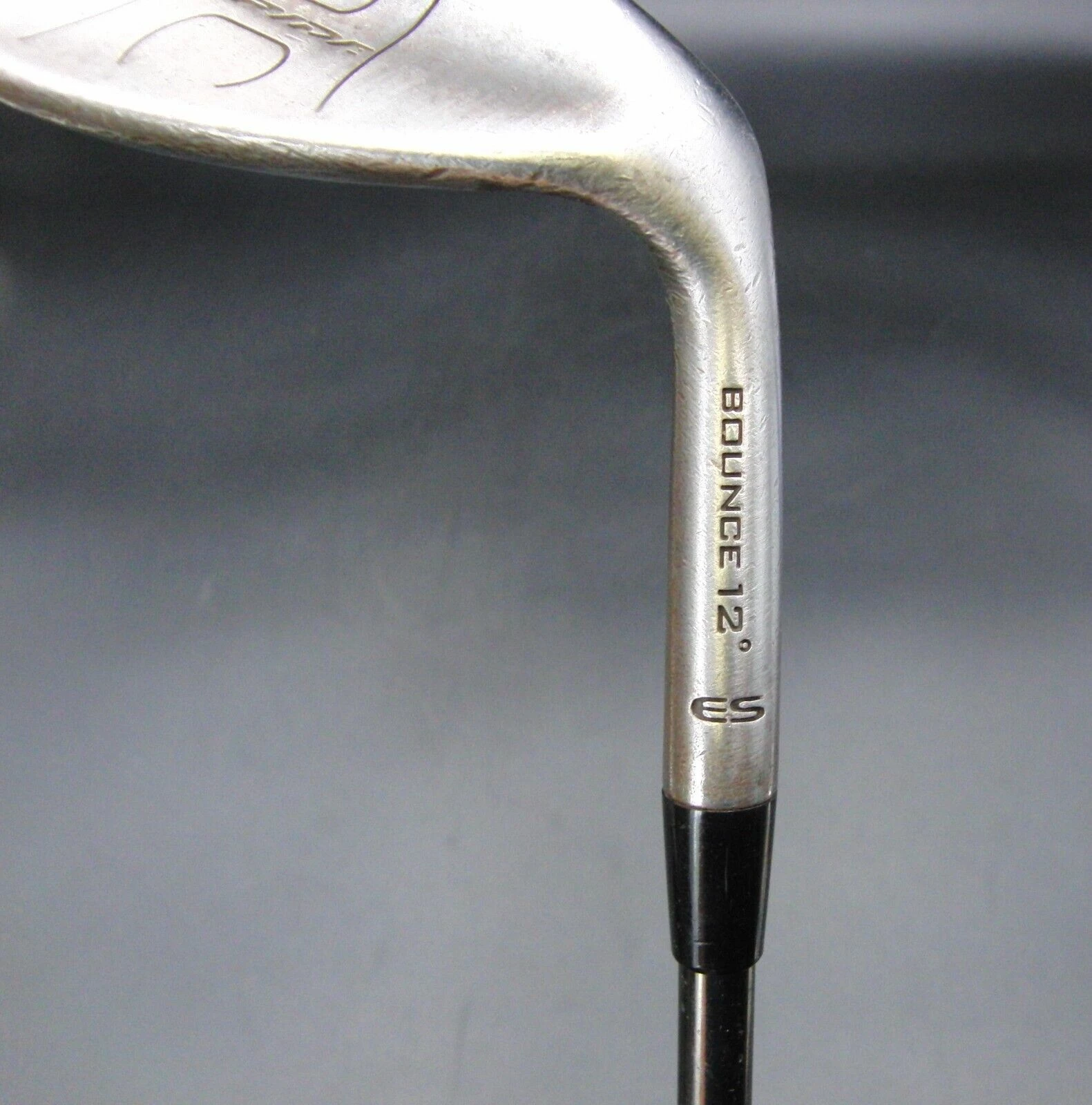 Pride Bounce Japanese RAW Eon Sports Pride 57° - 12° Sand Wedge Stiff Graphite Shaft - Image 3